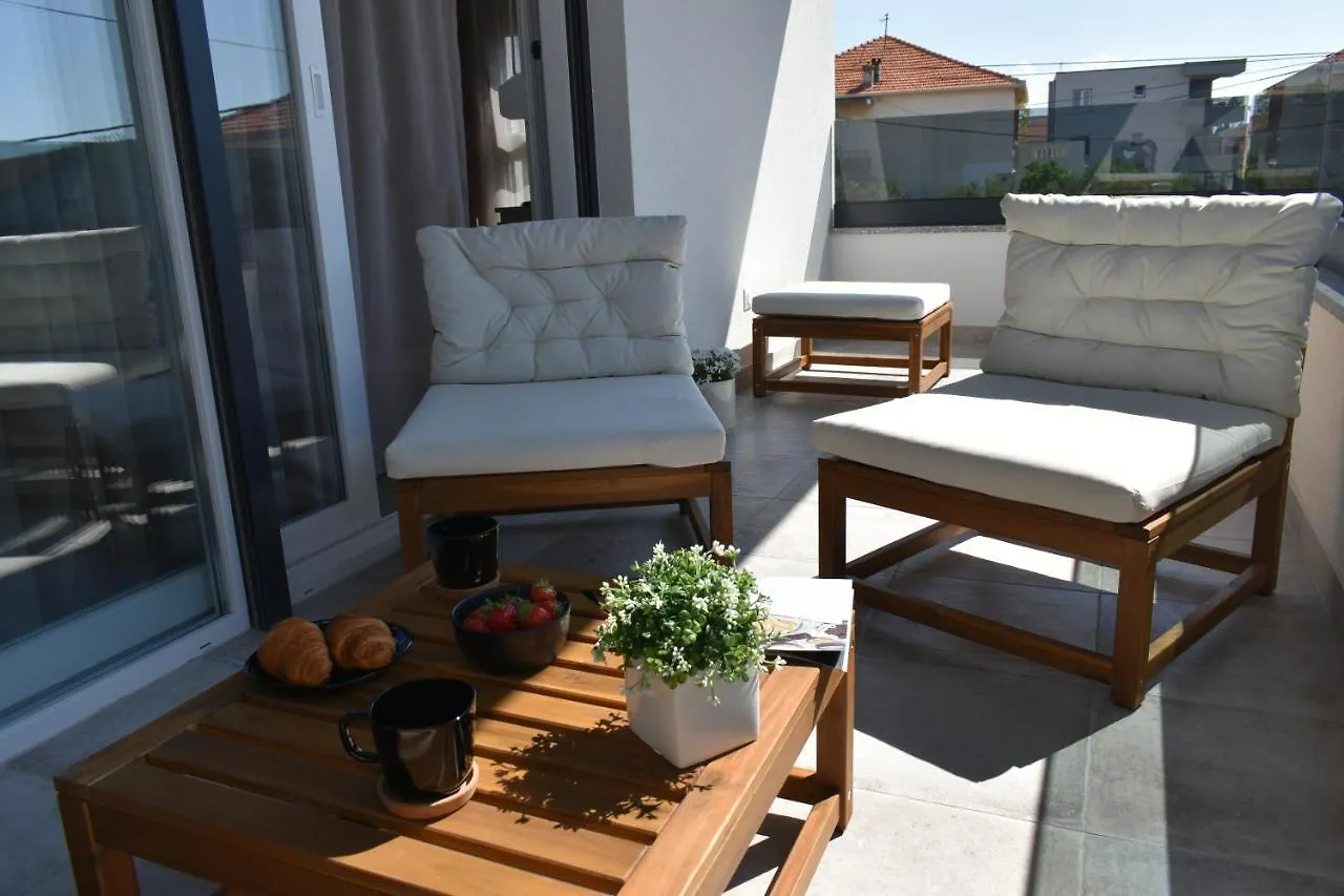 It Brand New Stylish Apartment Trogir