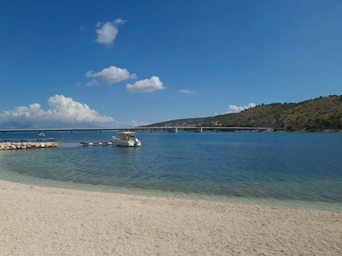 It Brand New Stylish Apartment Trogir 0*,