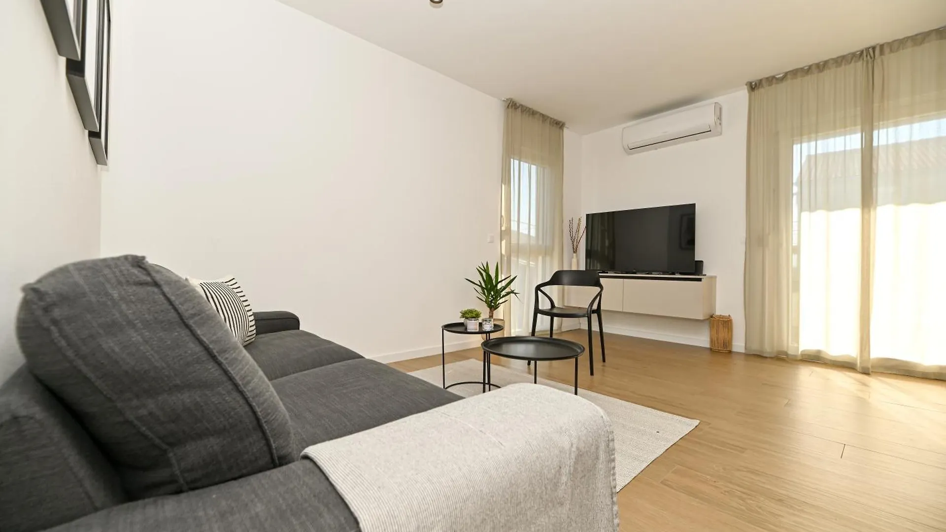 It Brand New Stylish Apartment Trogir Croatia