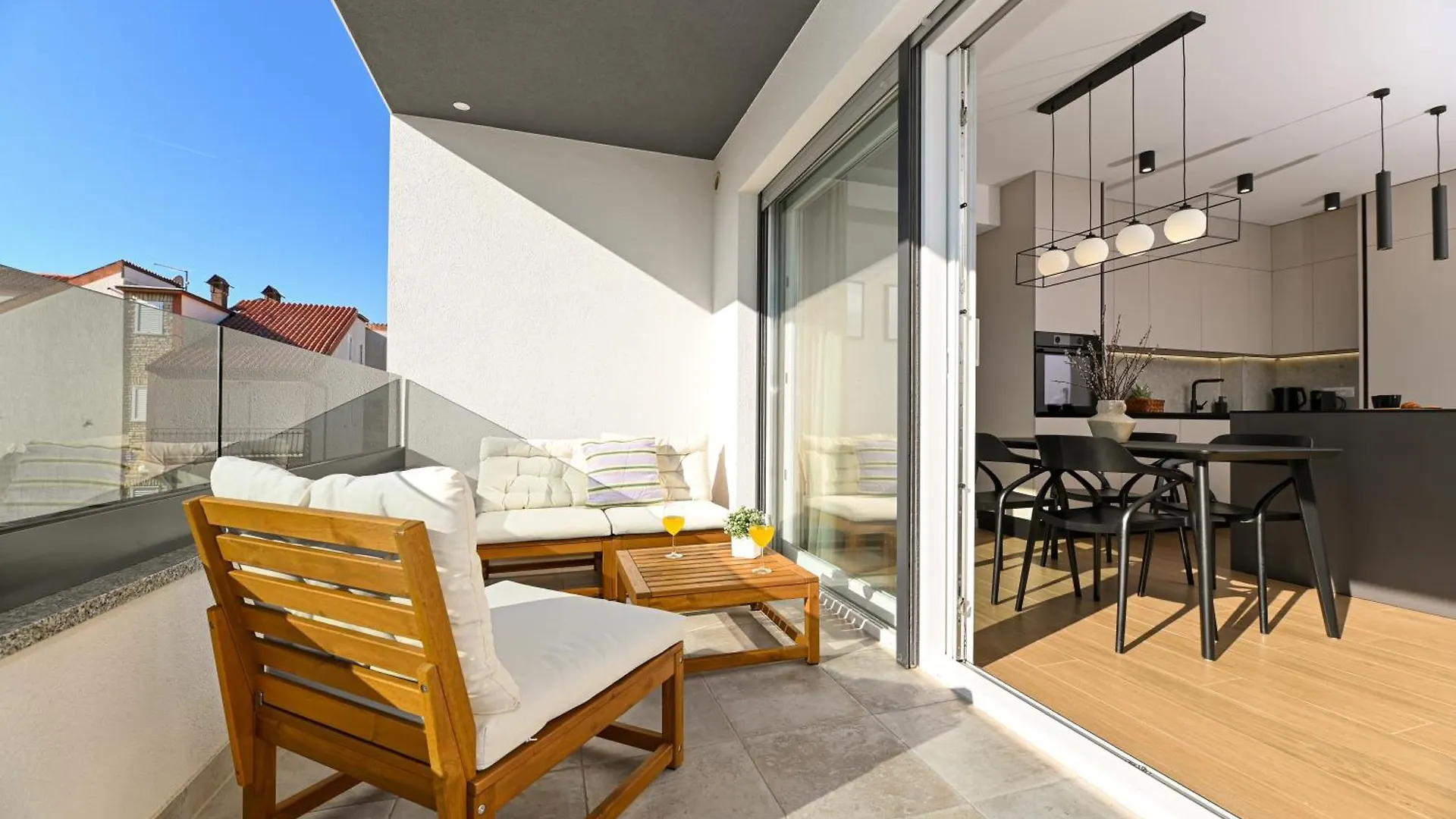 It Brand New Stylish Apartment Trogir